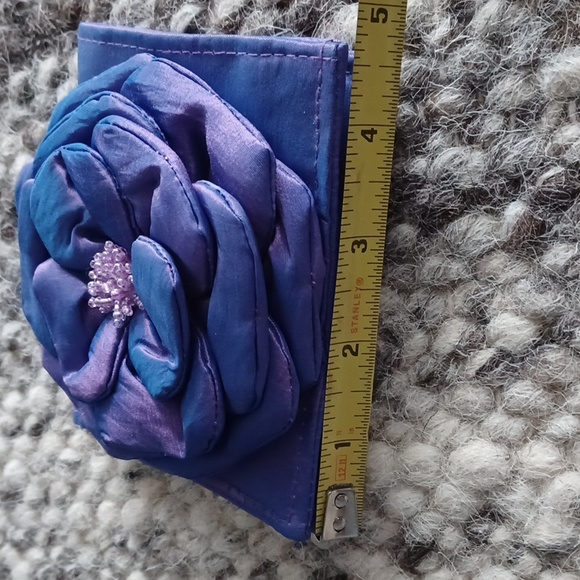 Wallet - Picture 11 of 16